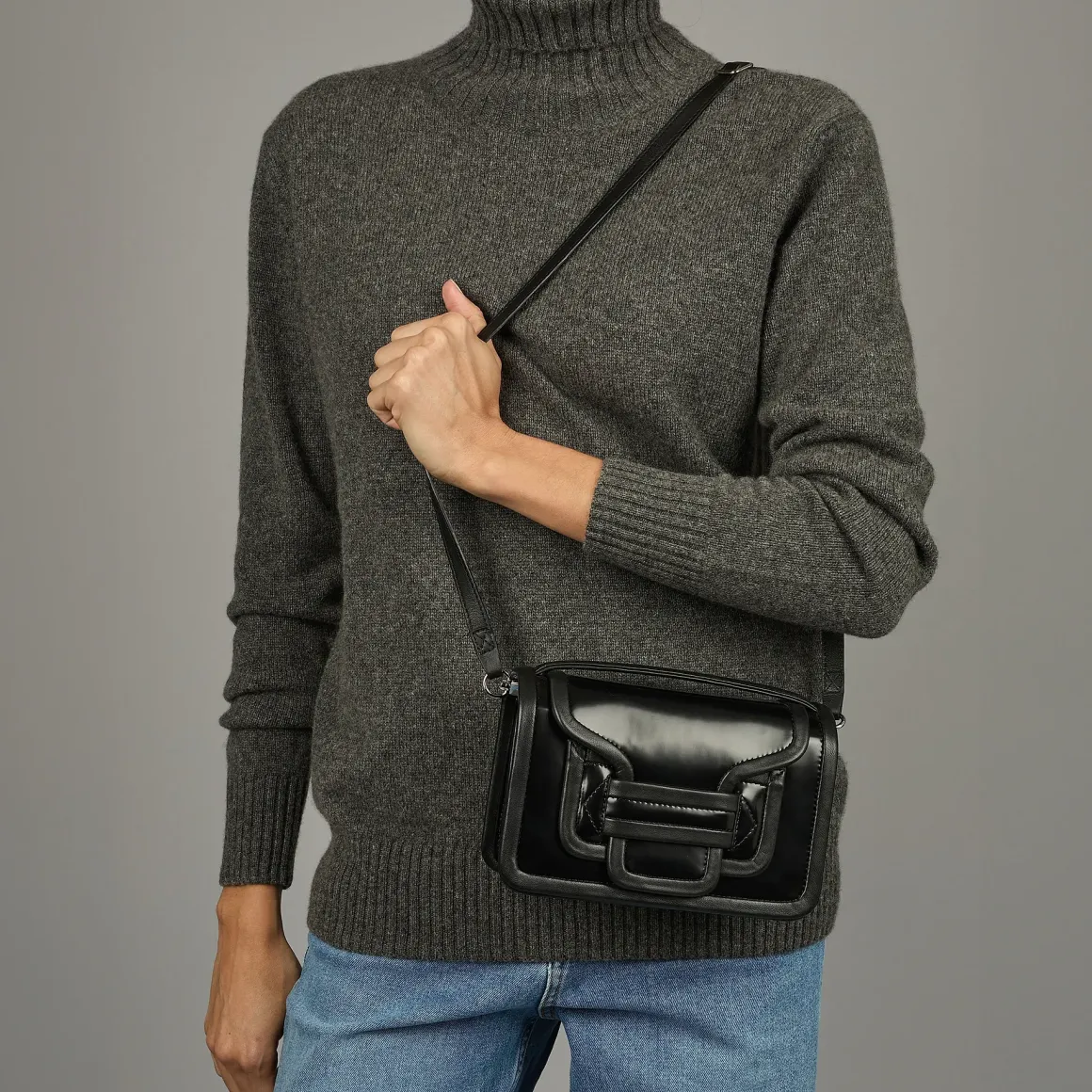 PIERRE HARDY ALPHA HANDBAG Black Sale