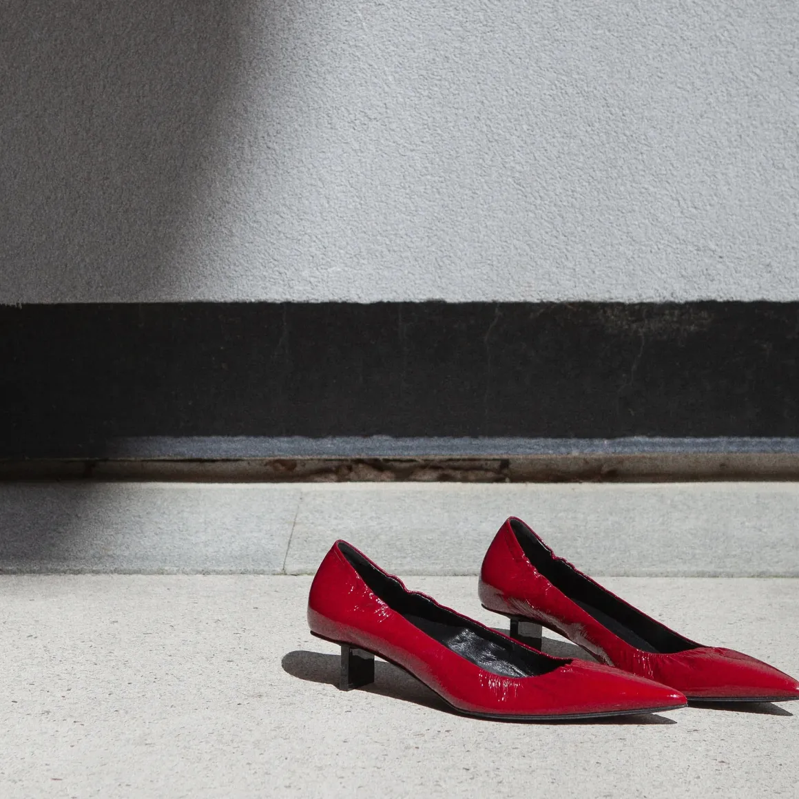 PIERRE HARDY STELLA PUMP Carminered Discount